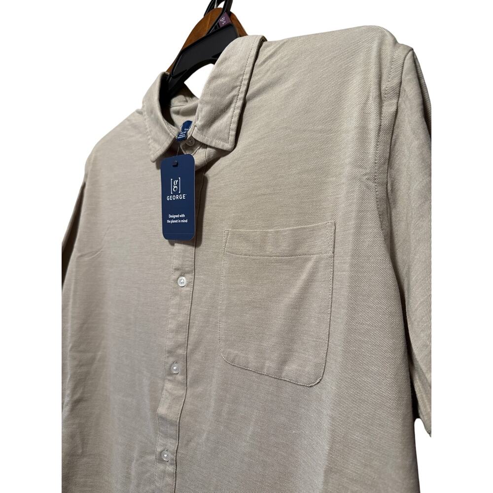 NWT Mens Cotton Blend Short Sleeve‎ Button Up, Neutral Khaki Tone Color, 2XL